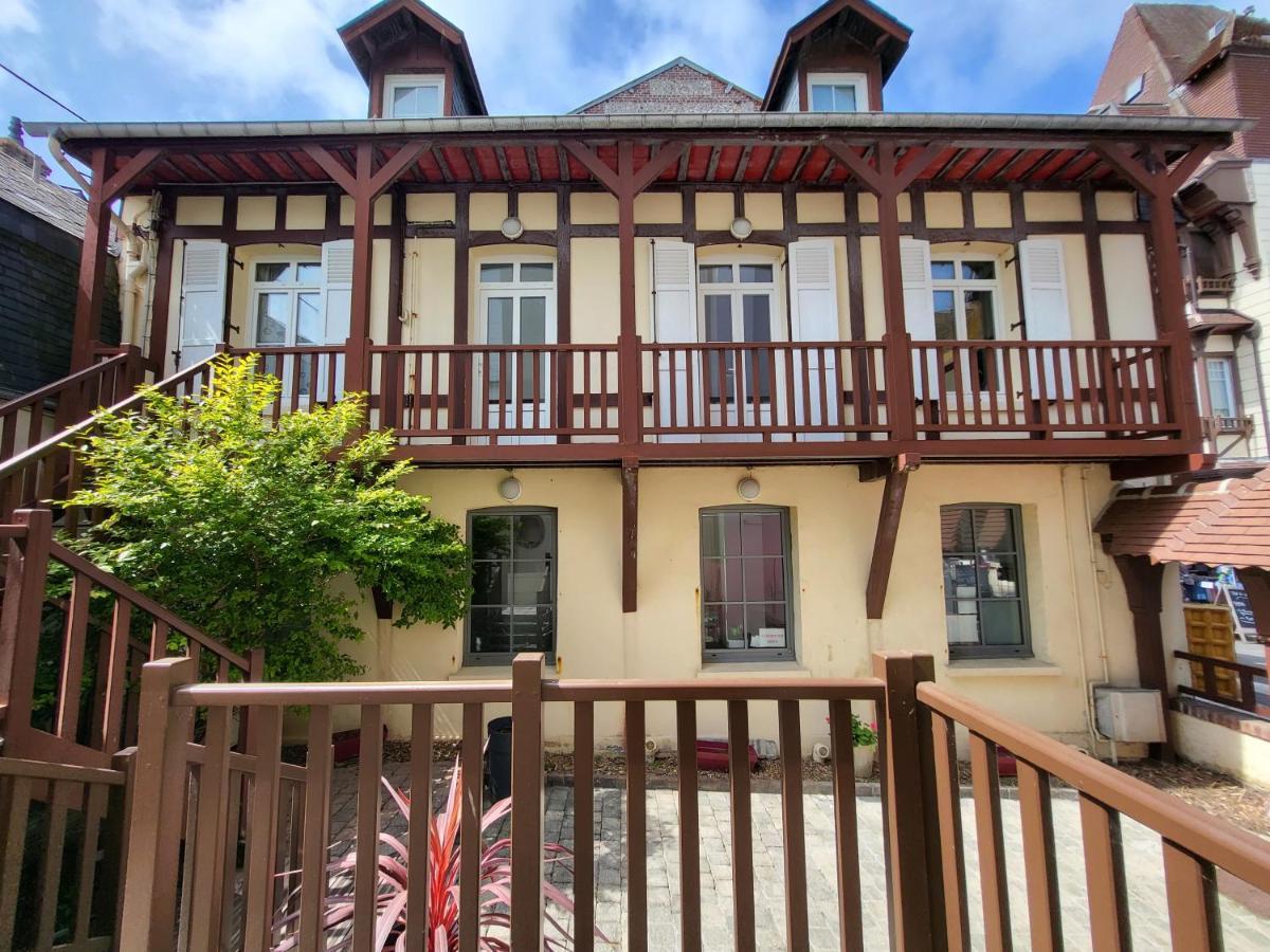 Chambres D'Hotes La Petite Salamandre Etretat Bagian luar foto